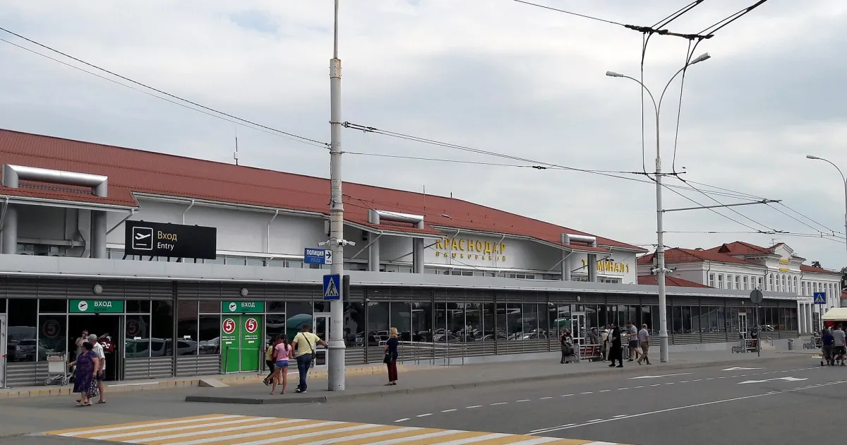 Пашковский — вид аэропорта